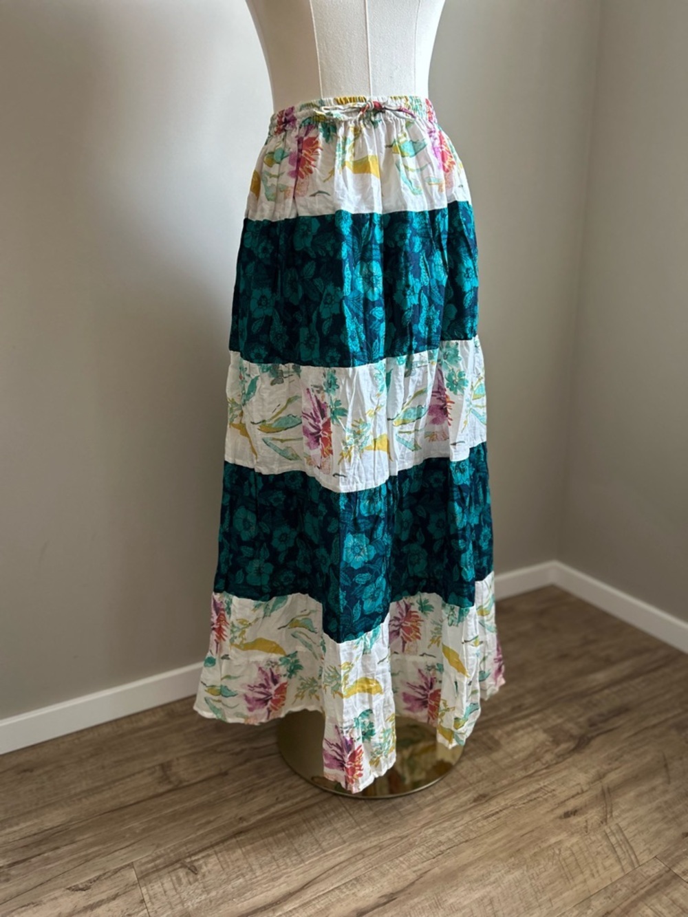 Bohemian Tiered Floral flower hippy Maxi Skirt - Teal & White summer flowy - Picture 9 of 9